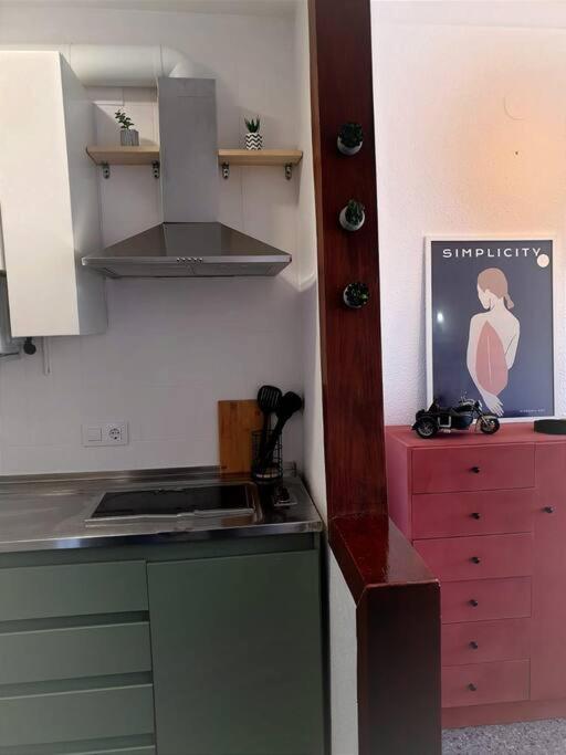 Somriu Apartament Fenals Platja يوريت دي مار المظهر الخارجي الصورة