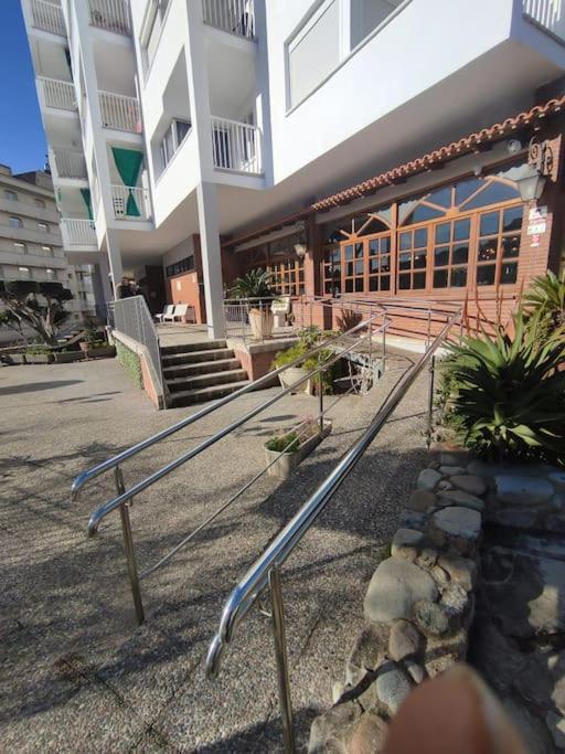 Somriu Apartament Fenals Platja يوريت دي مار المظهر الخارجي الصورة